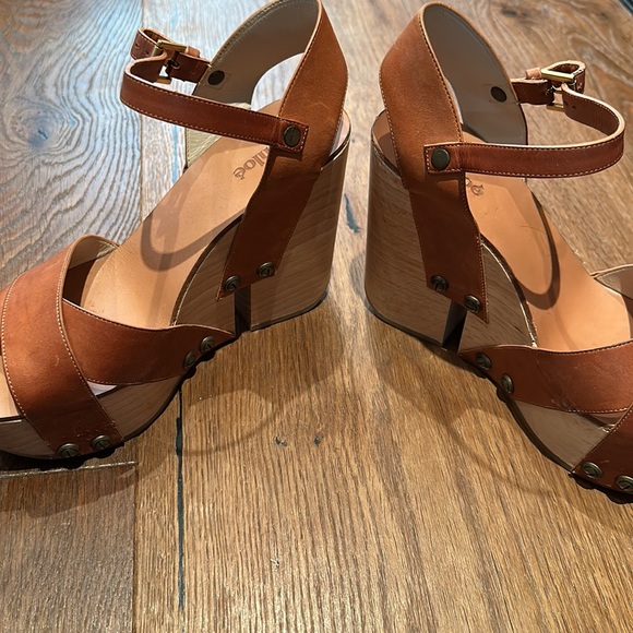 Chloe Leather Platforms - Size 39 - Picture 5 of 8